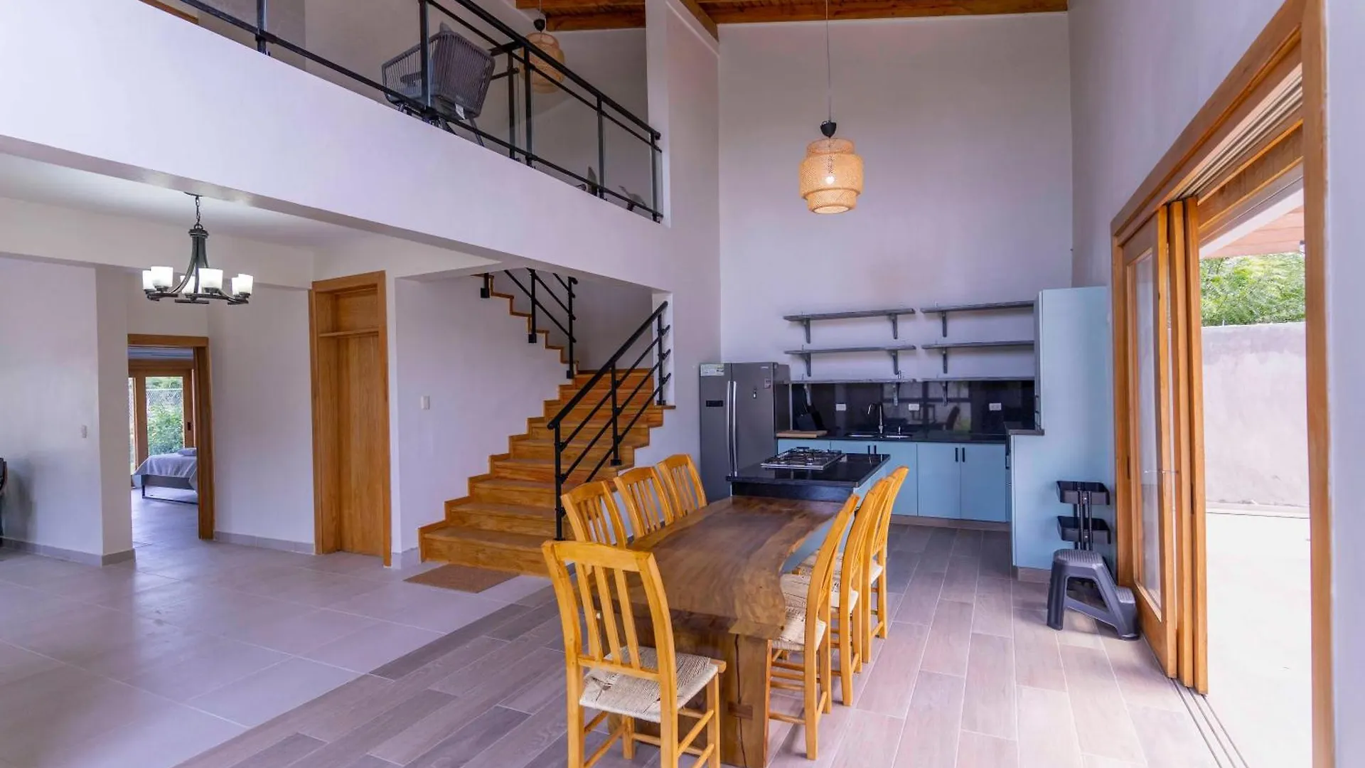 Luxury Beach Villa With Private Pool, Jacuzzi, Beach Club Access With Restaurant & Adventure Nearby Bani