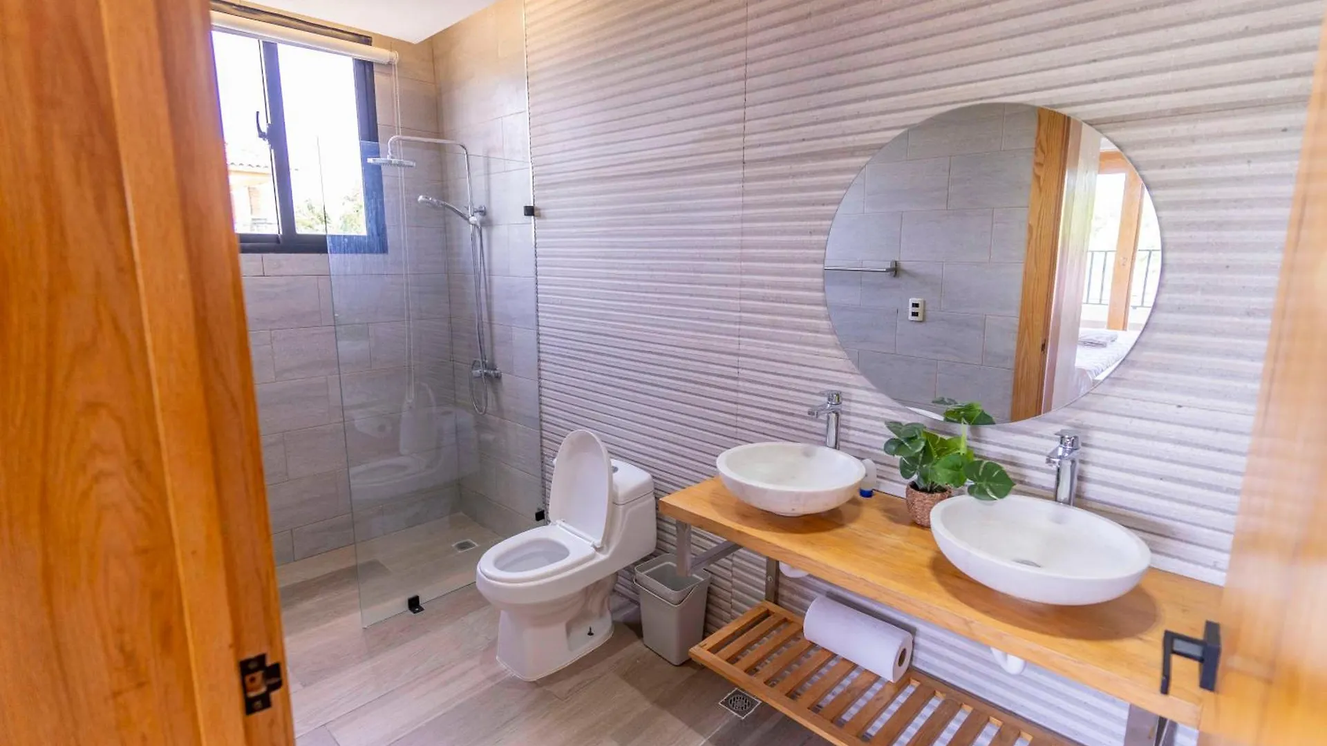 Luxury Beach Villa With Private Pool, Jacuzzi, Beach Club Access With Restaurant & Adventure Nearby Bani Dominican Republic