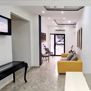 3* Hotel Caribani